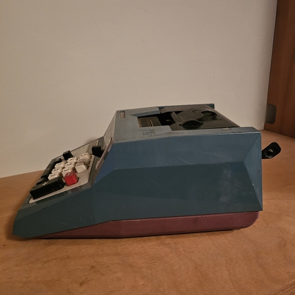 (SOLD) Vintage 1970s Olivetti Summa Quanta 20 - 7/8 T Adding Machine - Picture 7 of 10